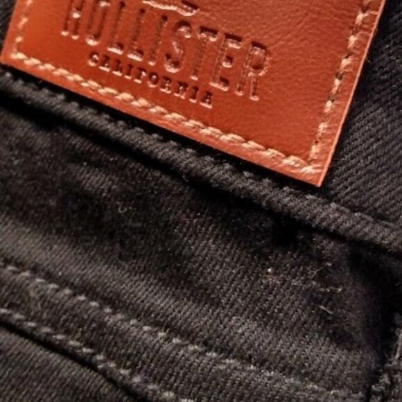 Hollister High Rise Ripped Crop Super Skinny - Picture 2 of 3